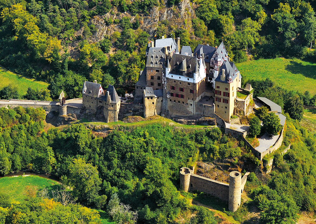 die-burg-burg-eltz-eine-der-sch-nsten-burgen-in-deutschland